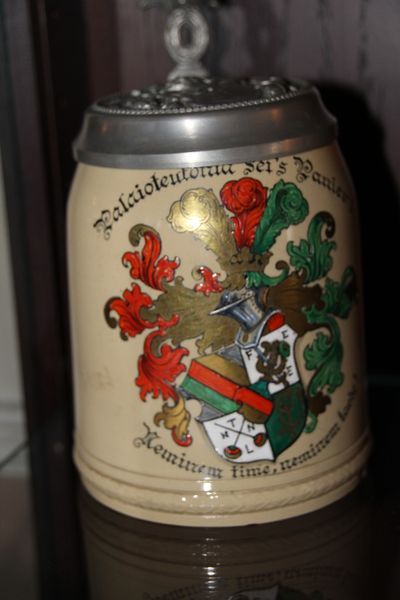 Palaioteutonia Bierkrug