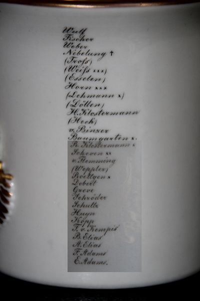 1847: Porzellan-Tasse L! Teutonia Bonn mit 60 Namen
