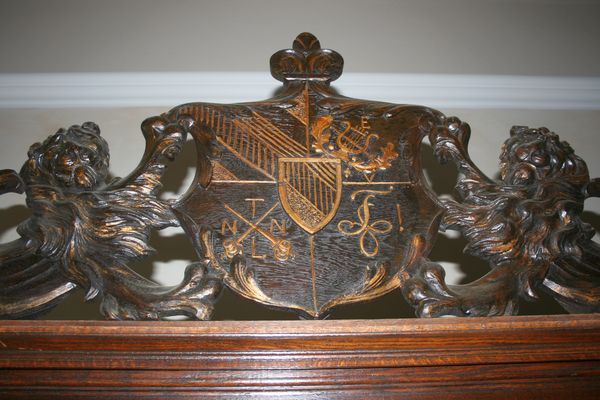 Archivschrank Holzwappen